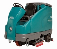 Tennant T16  opzit schrobzuigmachine 